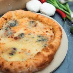 Boska Pizzasteen Deluxe - Voor Oven & BBQ - Knapperige Pizza's - Ø 29.5 Cm - BBQ Accessoires 34 Boska Pizzasteen Deluxe - Voor Oven & BBQ - Knapperige Pizza's - Ø 29.5 Cm - BBQ Accessoires -Barbecue Verkoop 1200x1200 358