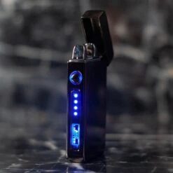 Merkloos Cuberna Elektrische Plasma USB Aansteker Met Batterij Indicator Ice Black - Wind En Storm Bestendig - Geschikt Voor Kaarsen, Vuurwerk, Sigaretten En BBQ -Barbecue Verkoop 1200x1200 89