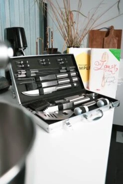 Sens Design BBQ Accesoires - 18 Delig - BBQ Gereedschapset Koffer 15 Sens Design BBQ Accesoires - 18 Delig - BBQ Gereedschapset Koffer -Barbecue Verkoop 801x1200
